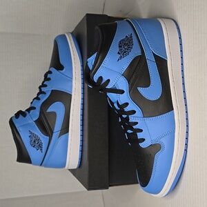 Size 11 Mens Jordan 1 Mid University Blue DQ8426 401
